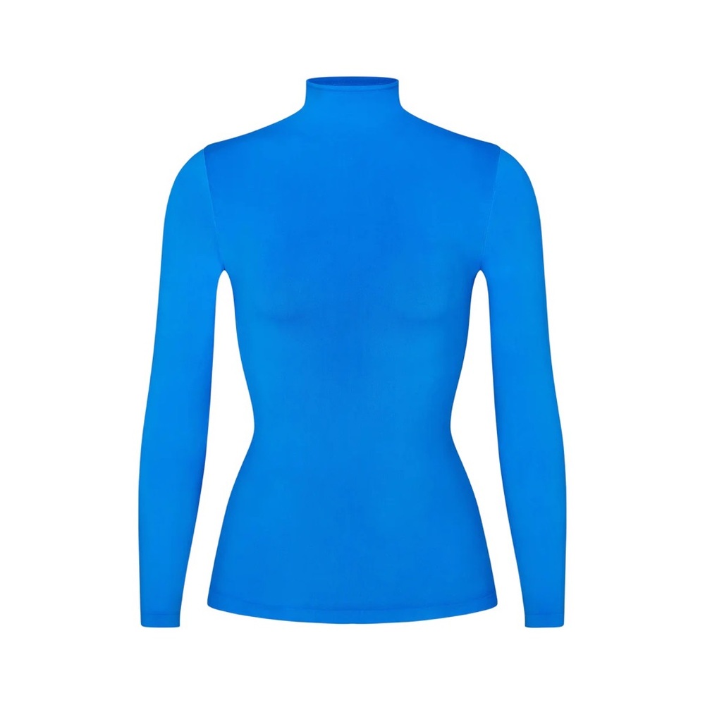 ❄️Sold❄️Skims Soft Smoothing Turtleneck